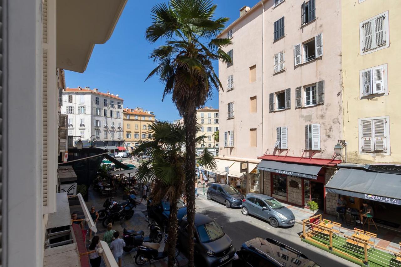 Les Suites R Bonaparte - Appartements De Standing Au Coeur De La Vieille Ville Pietonne Аяччо Екстер'єр фото